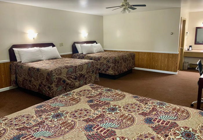 Kings Way Inn - From Web Listing (newer photo)